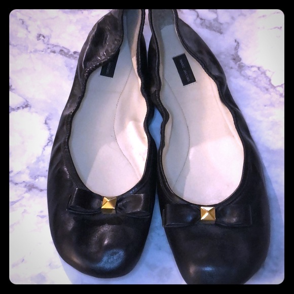 Marc Jacobs Shoes - Marc Jacobs Black Leather Ballet Flats